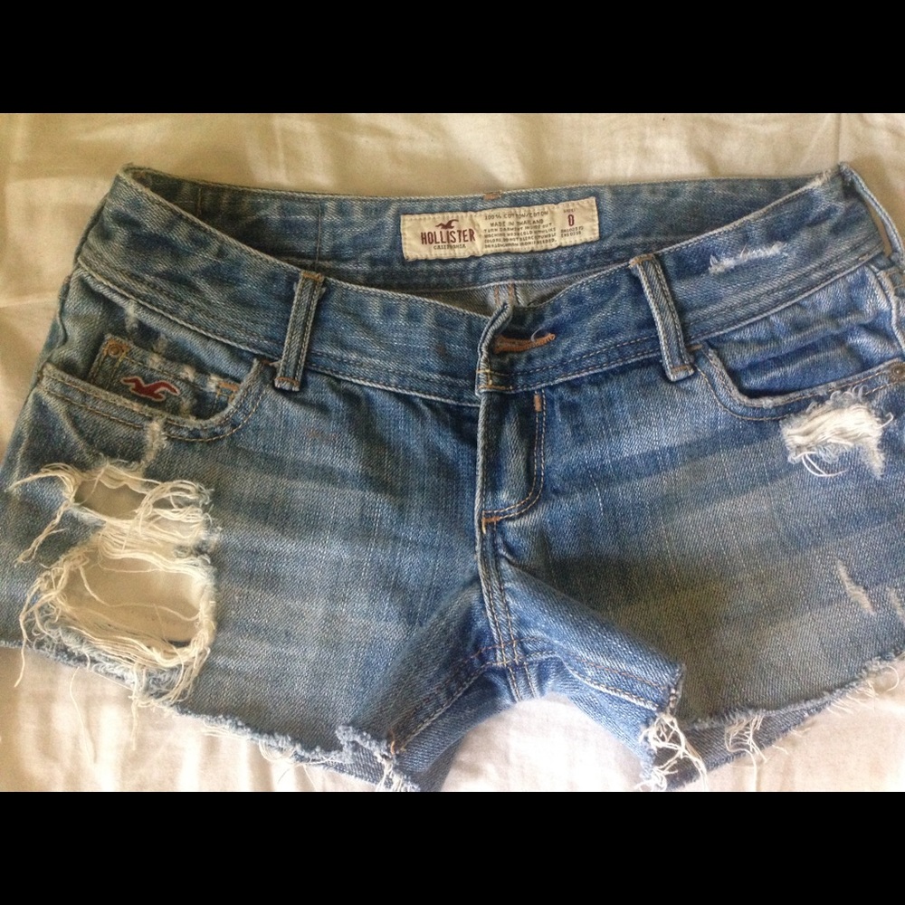 Hollister jean shorts 🦋🦋🦋